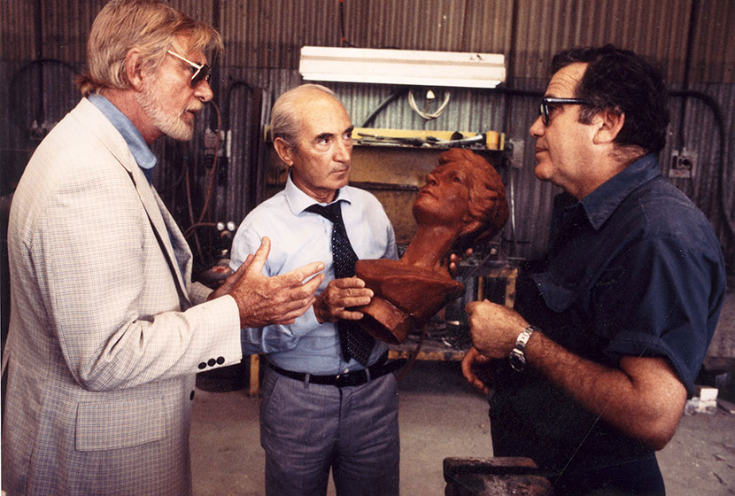 Franco discussing a cast at Transfield’s Seven Hills foundry.