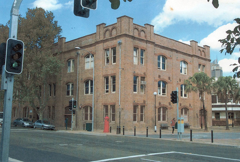 1992. The Gunnery building, Woolloomooloo, restructured by Sabemo and converted into a visual arts centre.