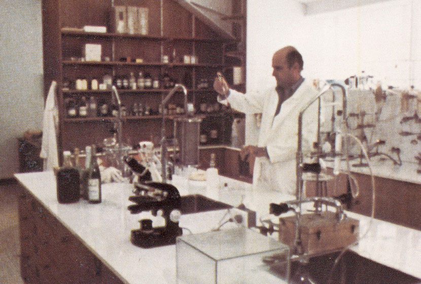 Vigneron Carlo Corino at work in Montrose laboratory at Mudgee, NSW.