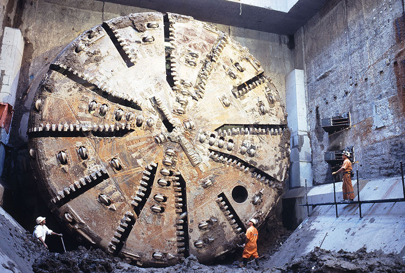 The head of the giant boring machine used for the tunnelling of the New Airport Railway.